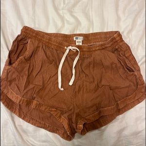 Billabong beach shorts size L